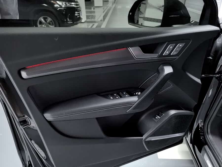 Audi Q5L 2024, фото 19