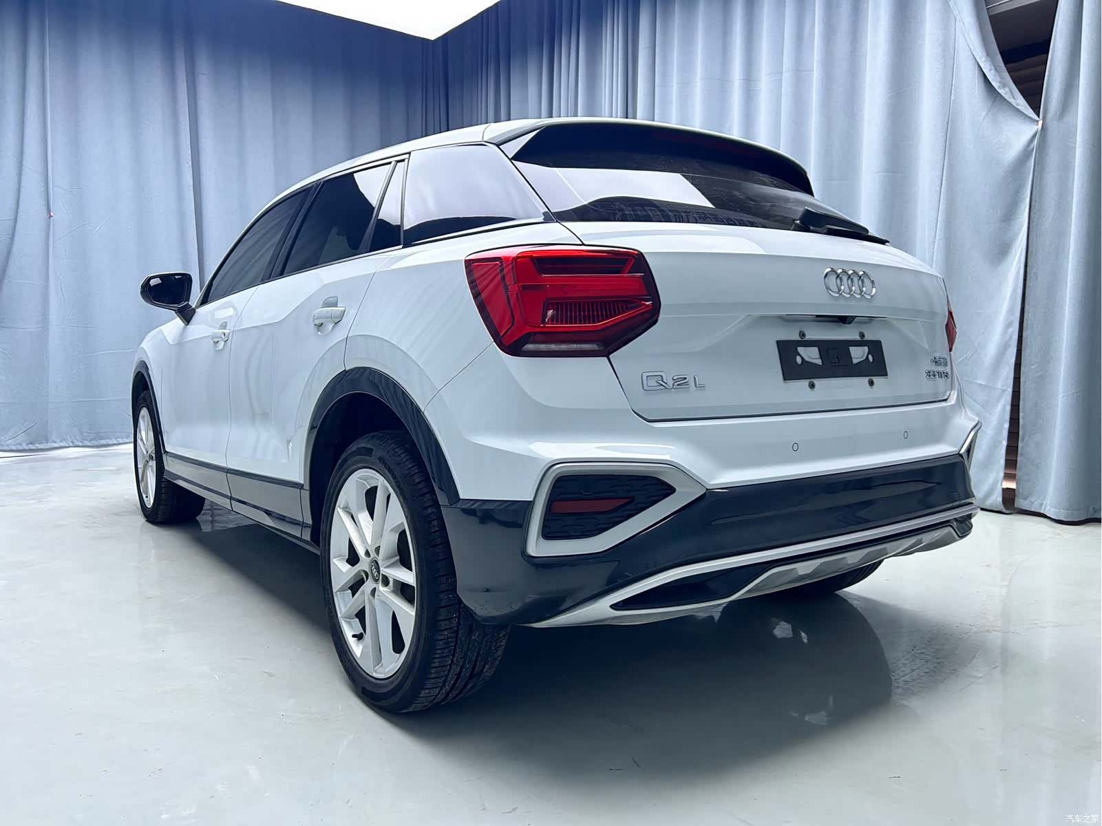 Audi Q2L, 2022 20