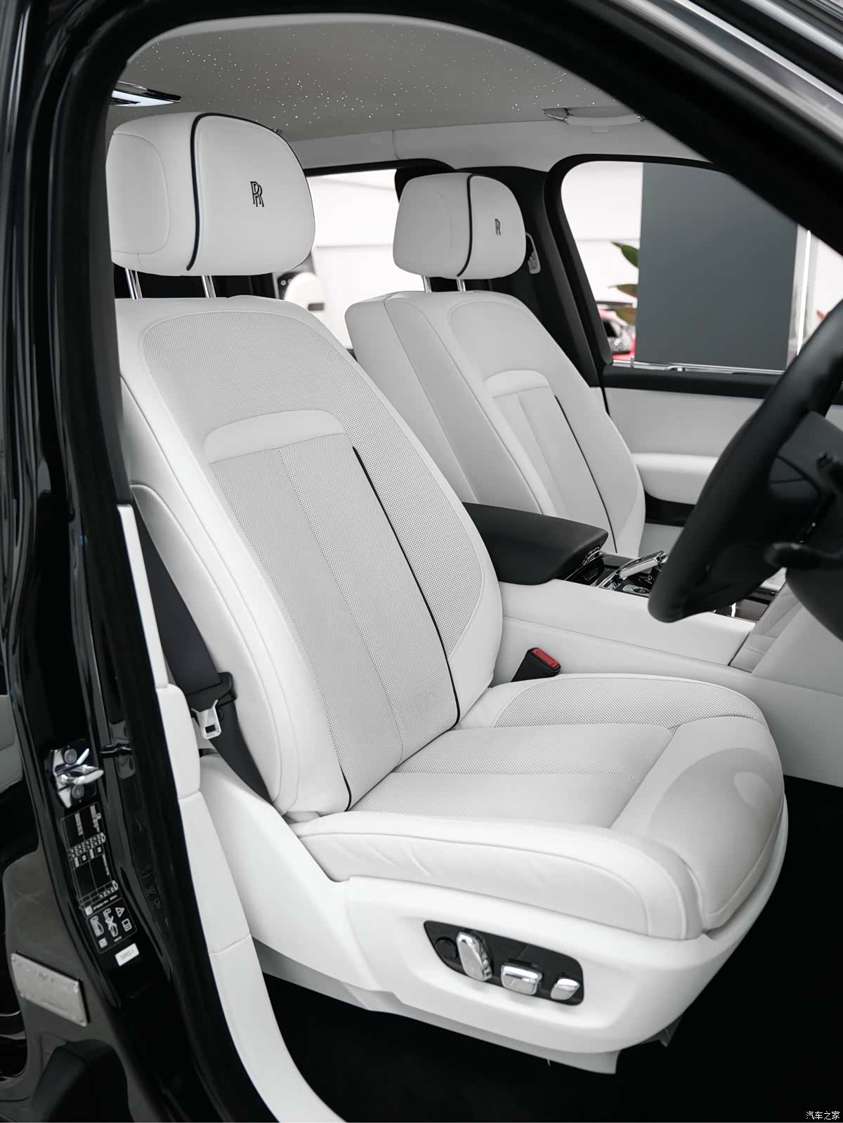 Rolls-Royce Cullinan, 2025 11