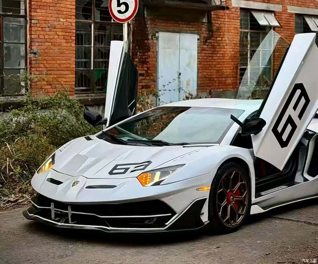 Lamborghini Aventador, 2013 2
