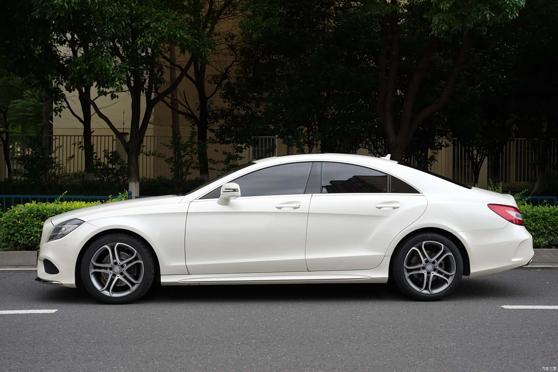 Mercedes-Benz CLS, 2015 13