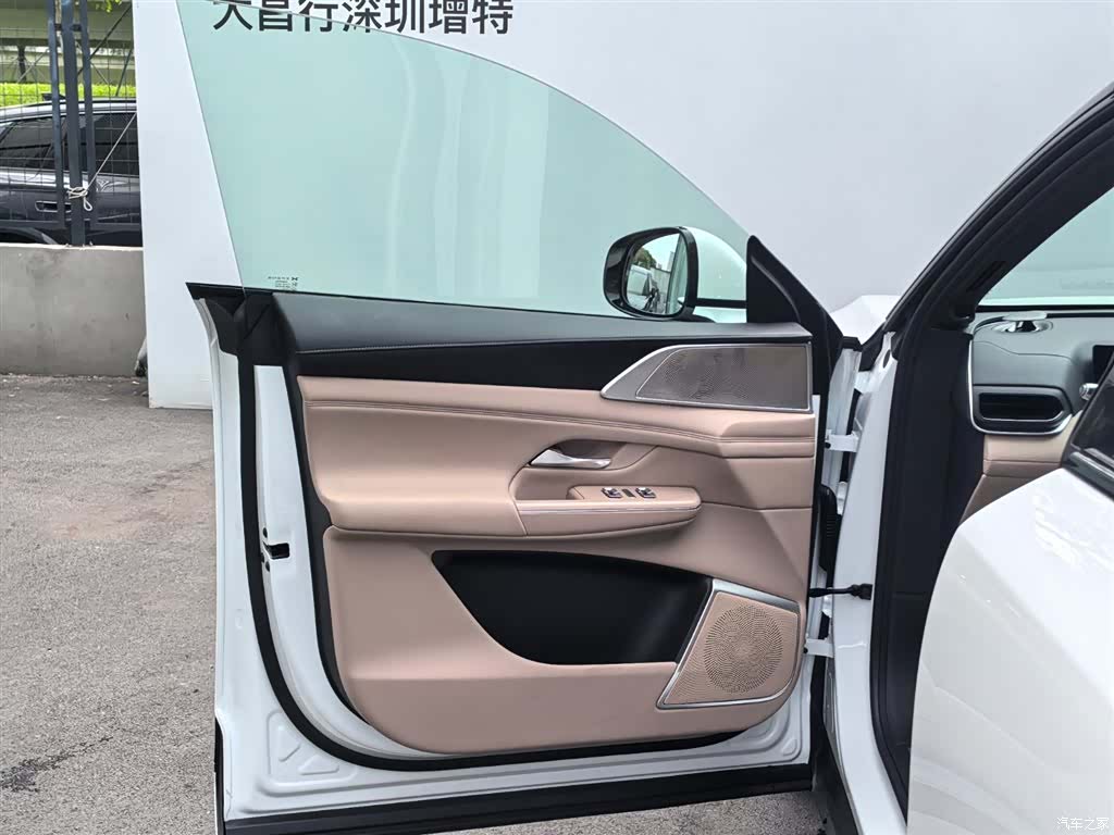 Xpeng G9, 2026 12
