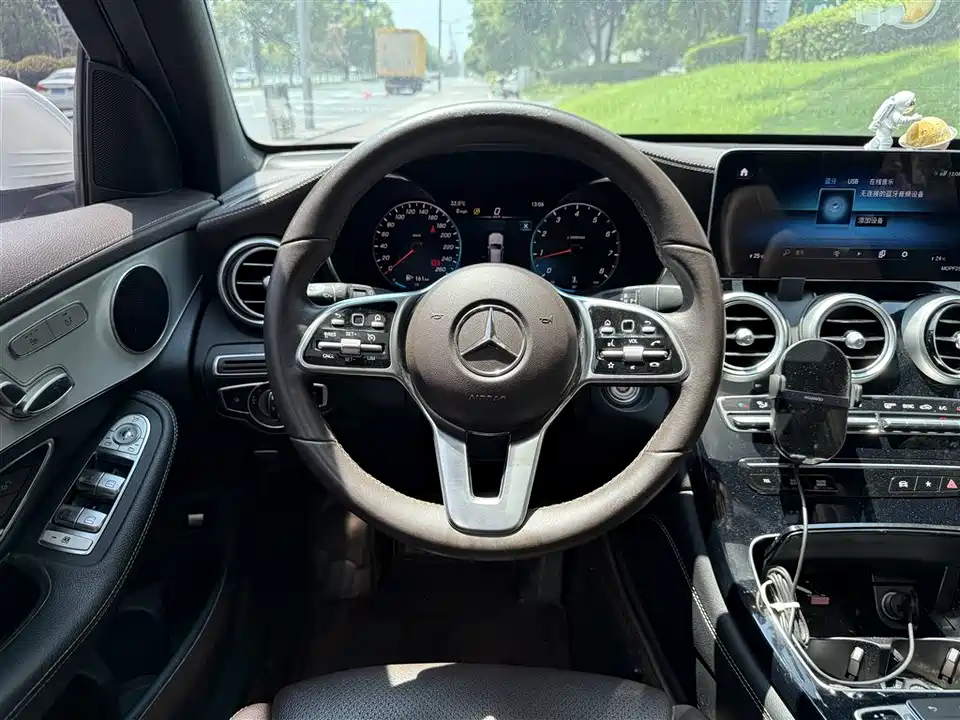 Mercedes-Benz GLC Mercedes-Benz GLC
