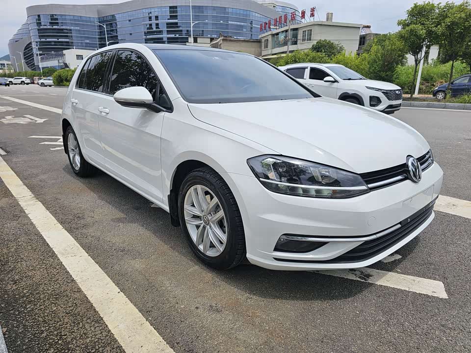 Volkswagen golf