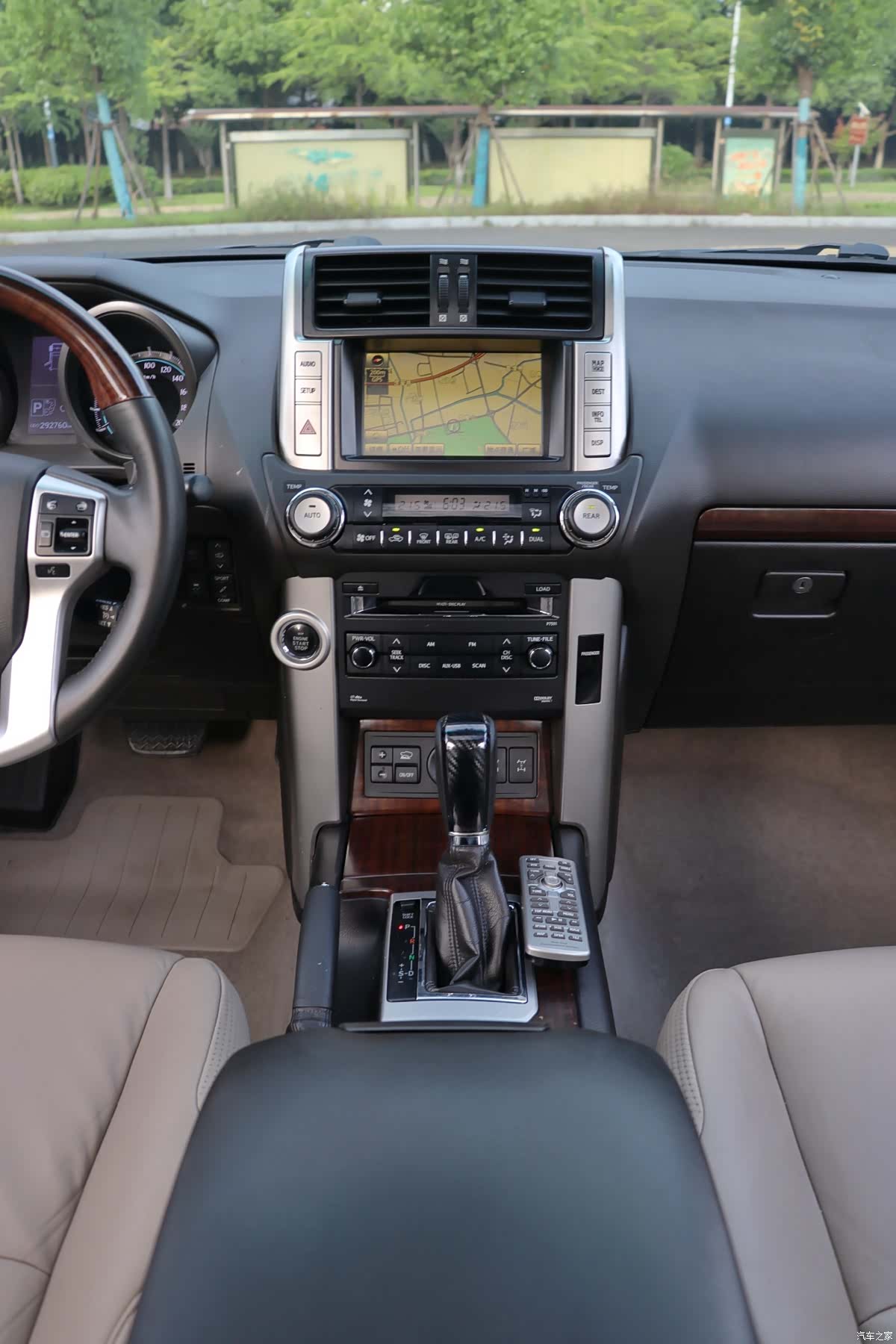 Toyota Prado, 2012 15
