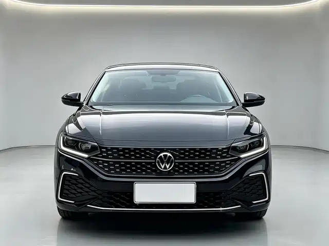 Volkswagen Passat 2024 — купить из Китая под заказ