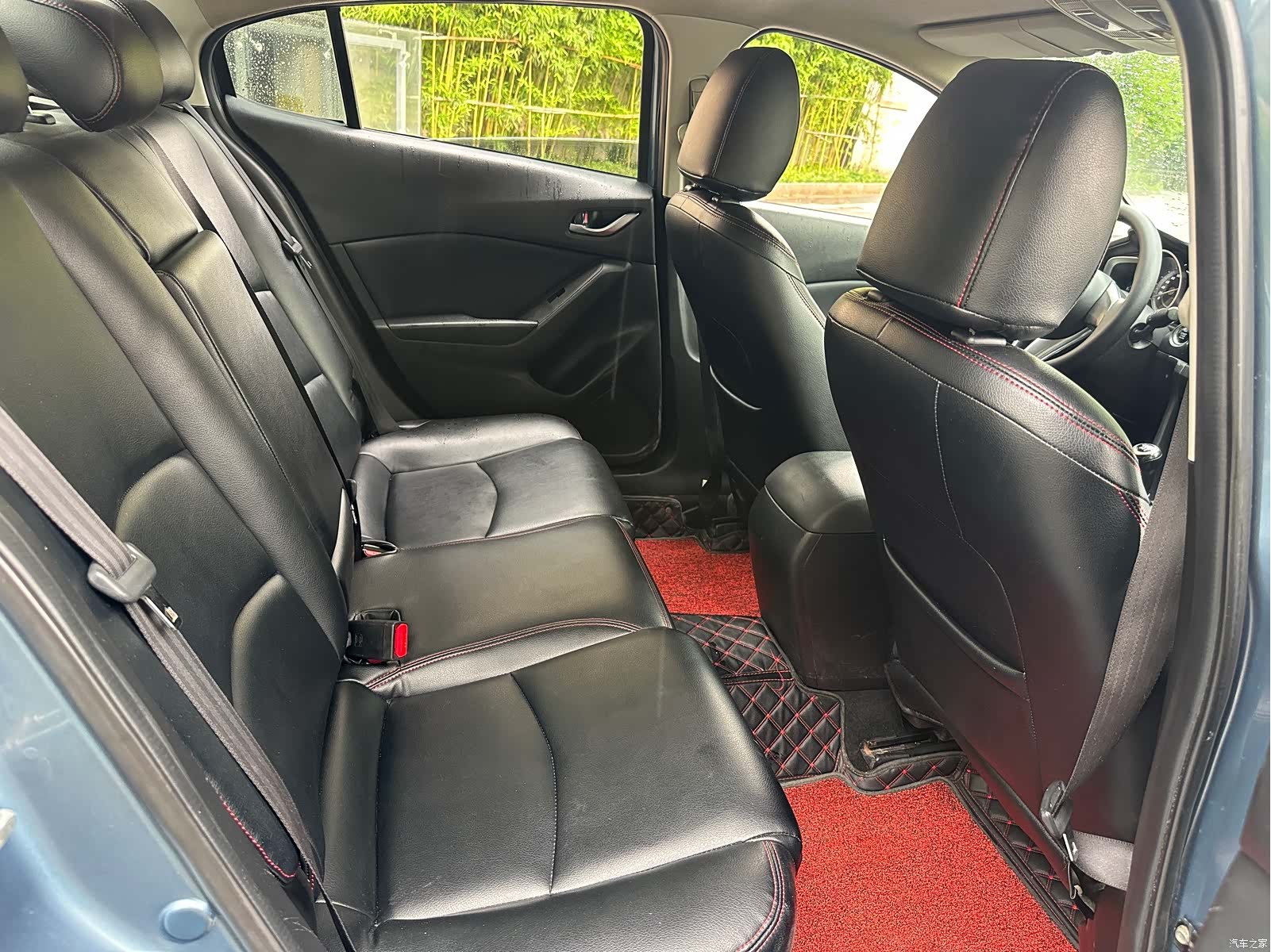 Mazda Mazda3, 2015 10