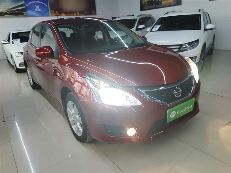 Nissan TIIDA