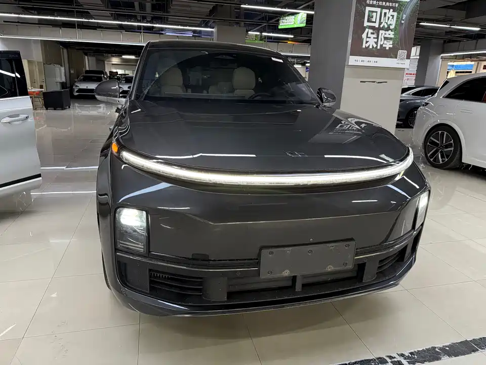 Li Auto Ideal L8