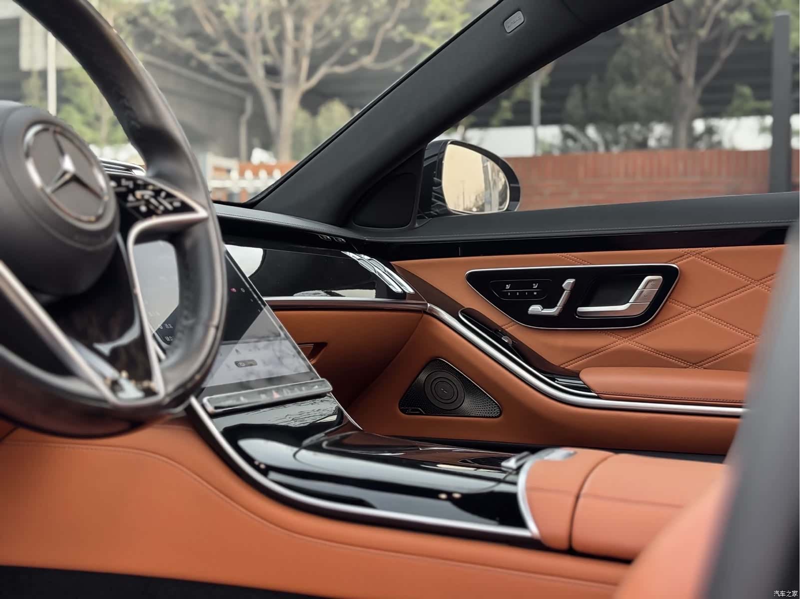 Maybach S-Class, 2023 6
