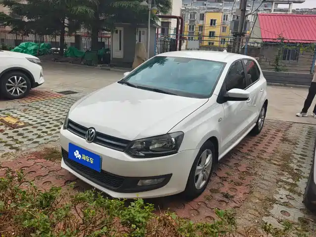 Volkswagen Polo 2013 — купить из Китая под заказ