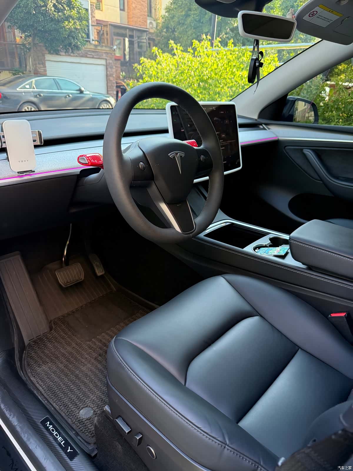 Tesla Model Y, 2024 все фото
