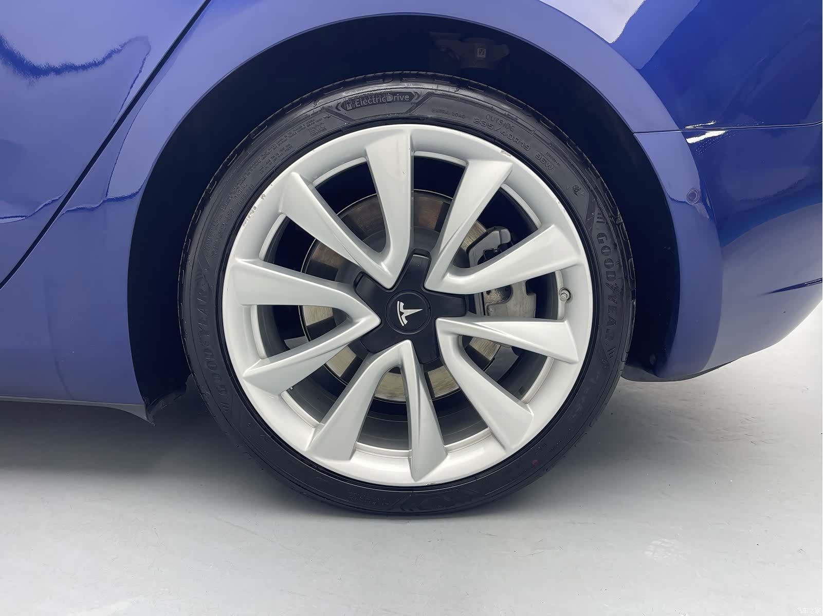 Tesla Model 3, 2020 8