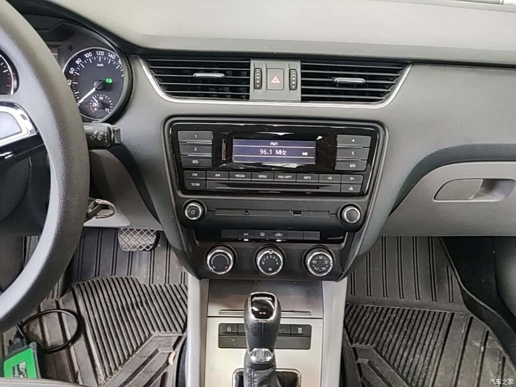 Skoda Octavia, 2015 9