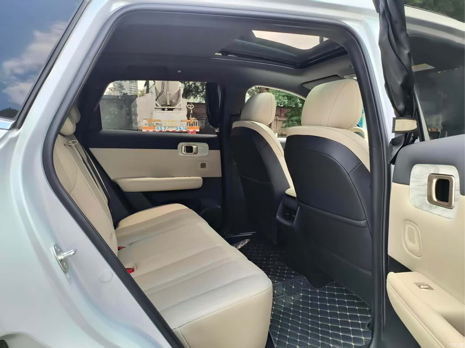 Wuling Starlight, 2024 13