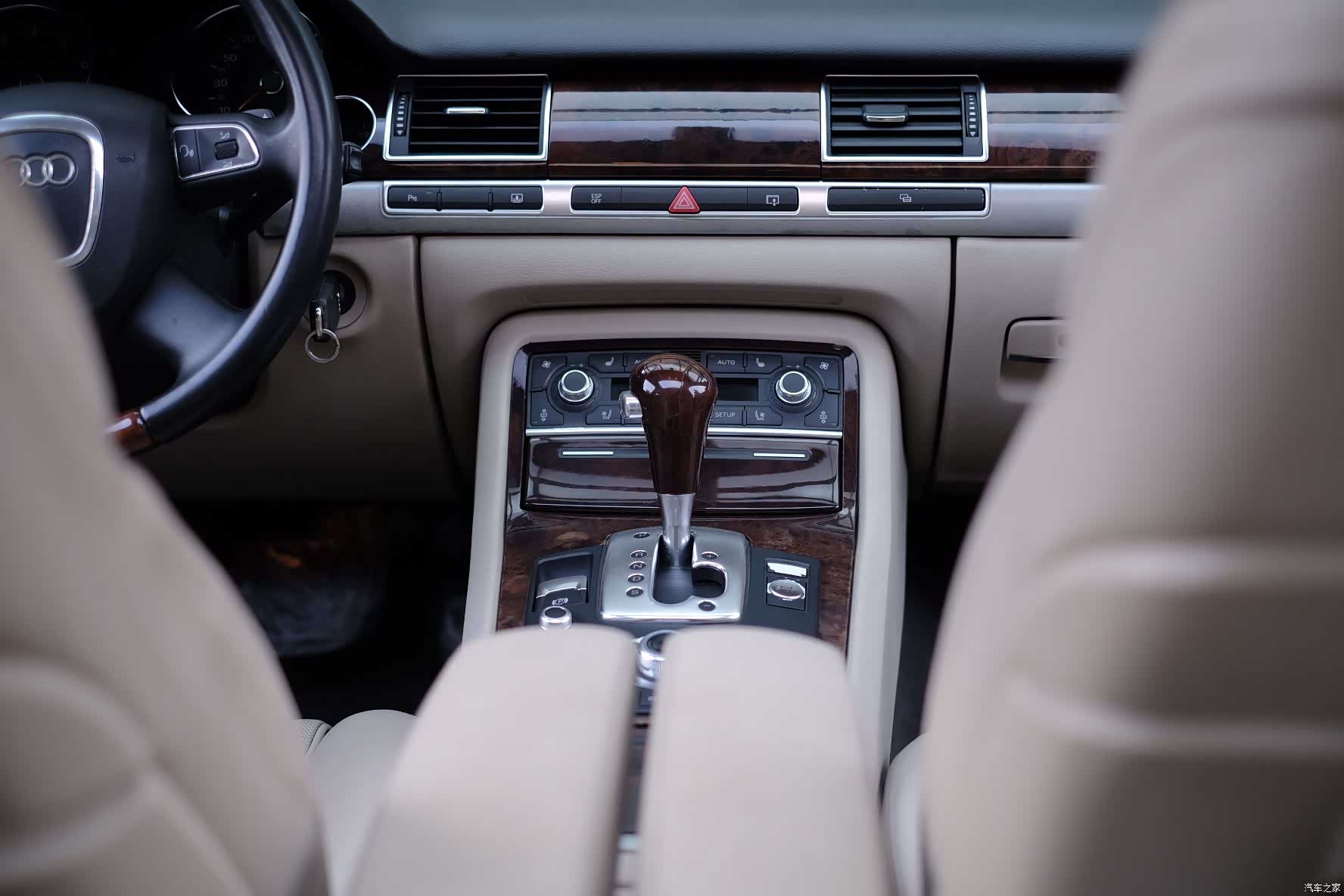 Audi A8L, 2009 51