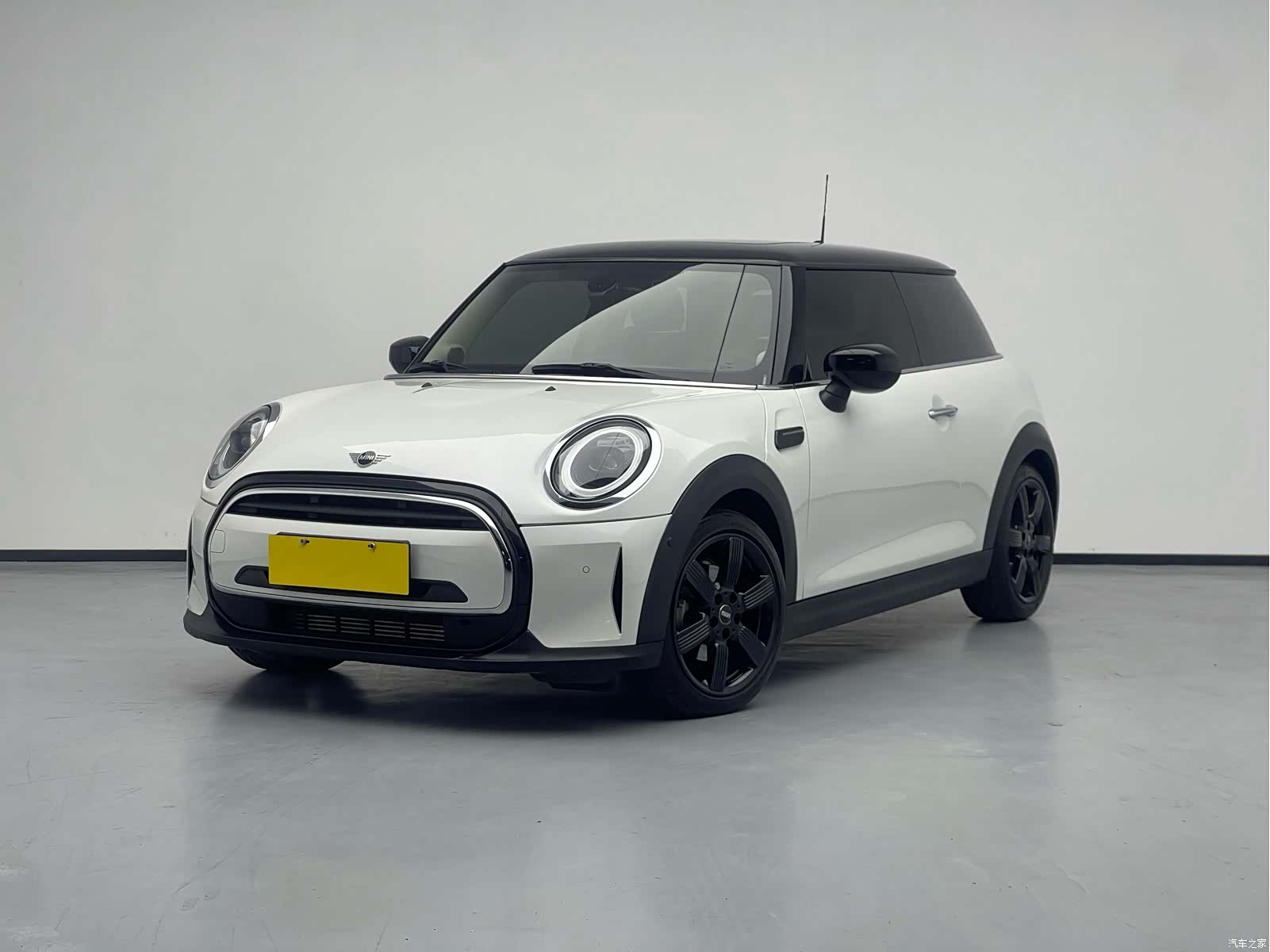 Mini Cooper, 2024 1