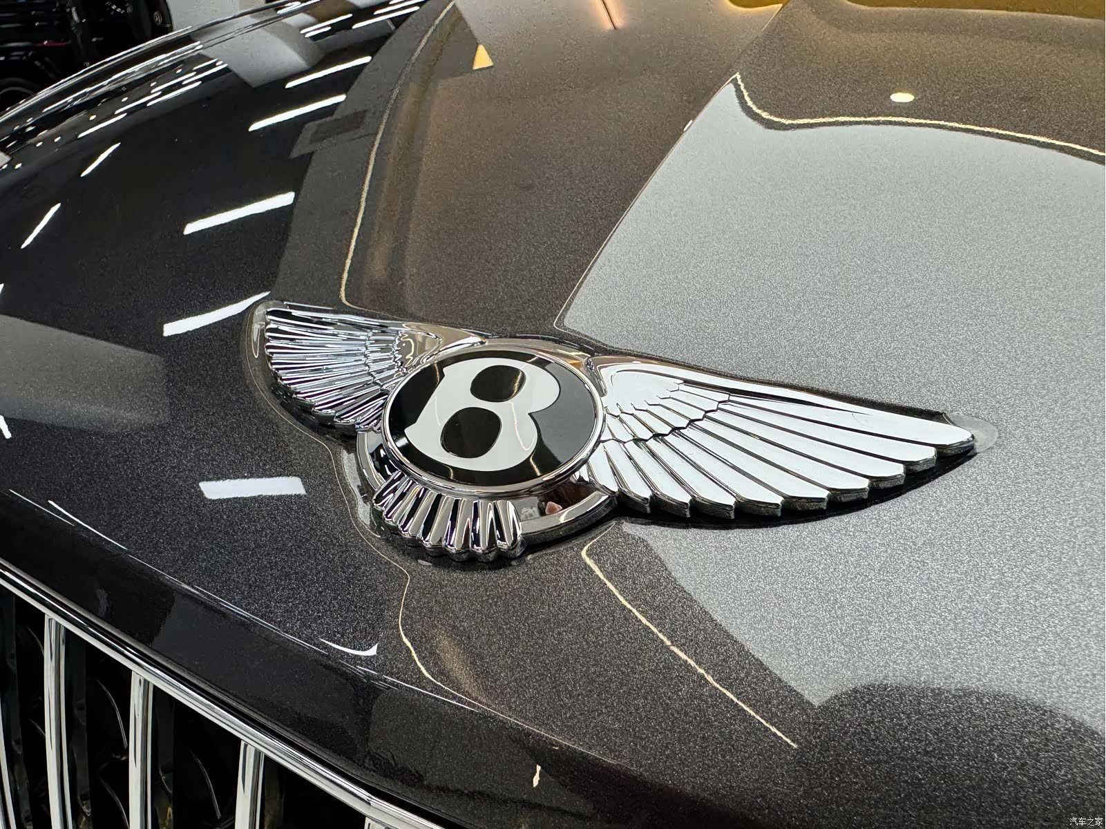 Bentley Bentayga, 2023 29