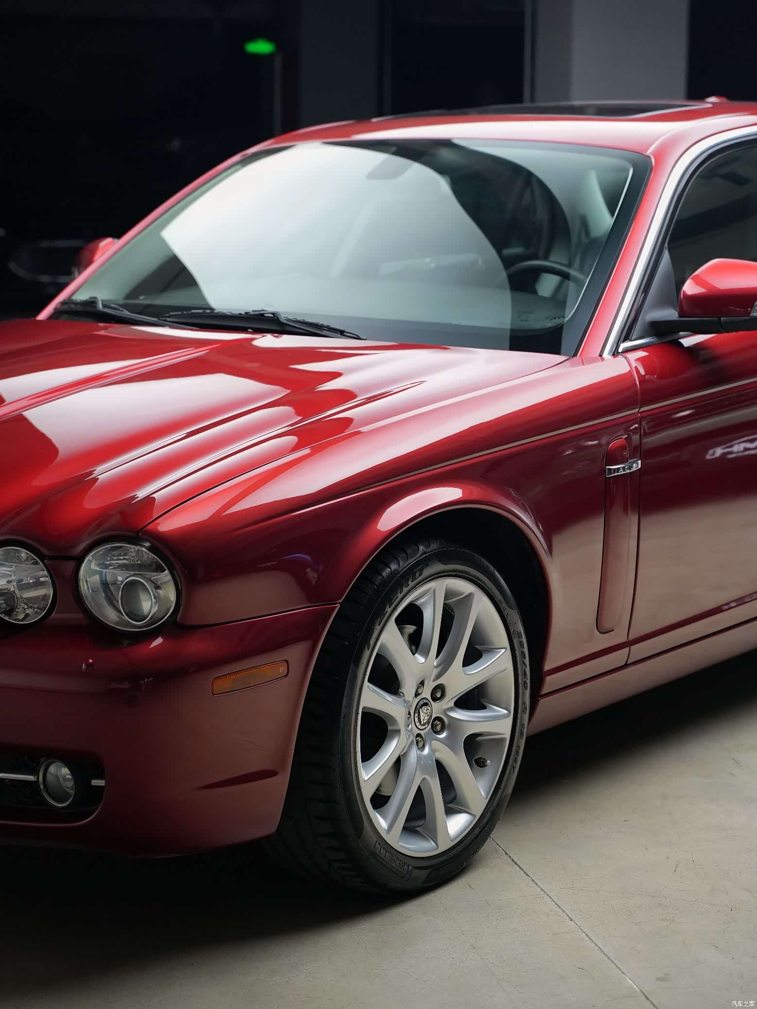 Jaguar XJ, 2009 3