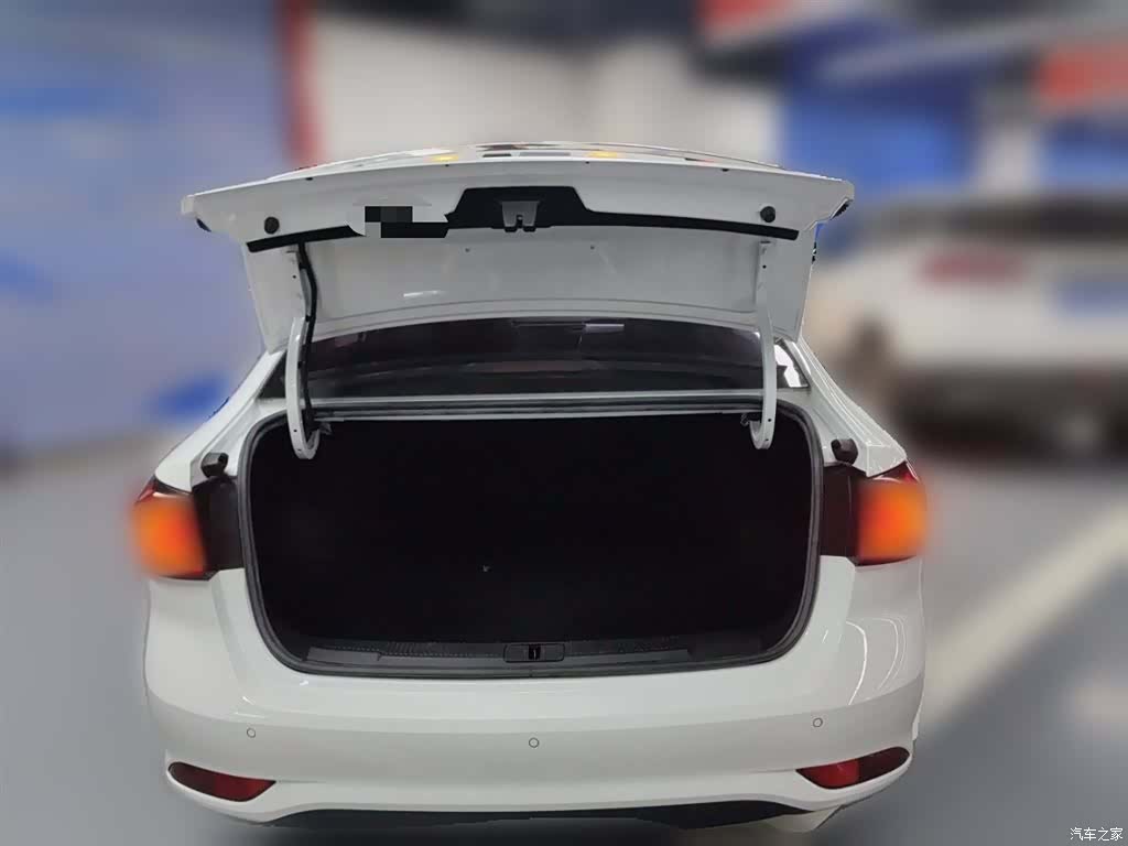Roewe i5, 2020 10