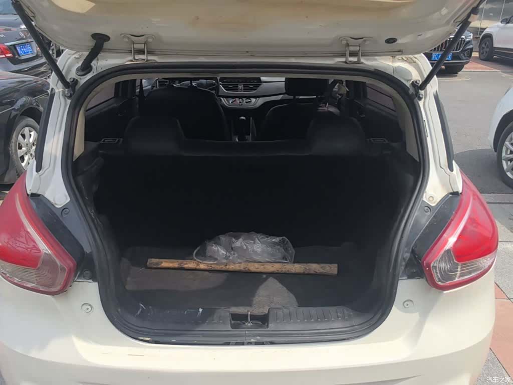 Wuling 310, 2017 19