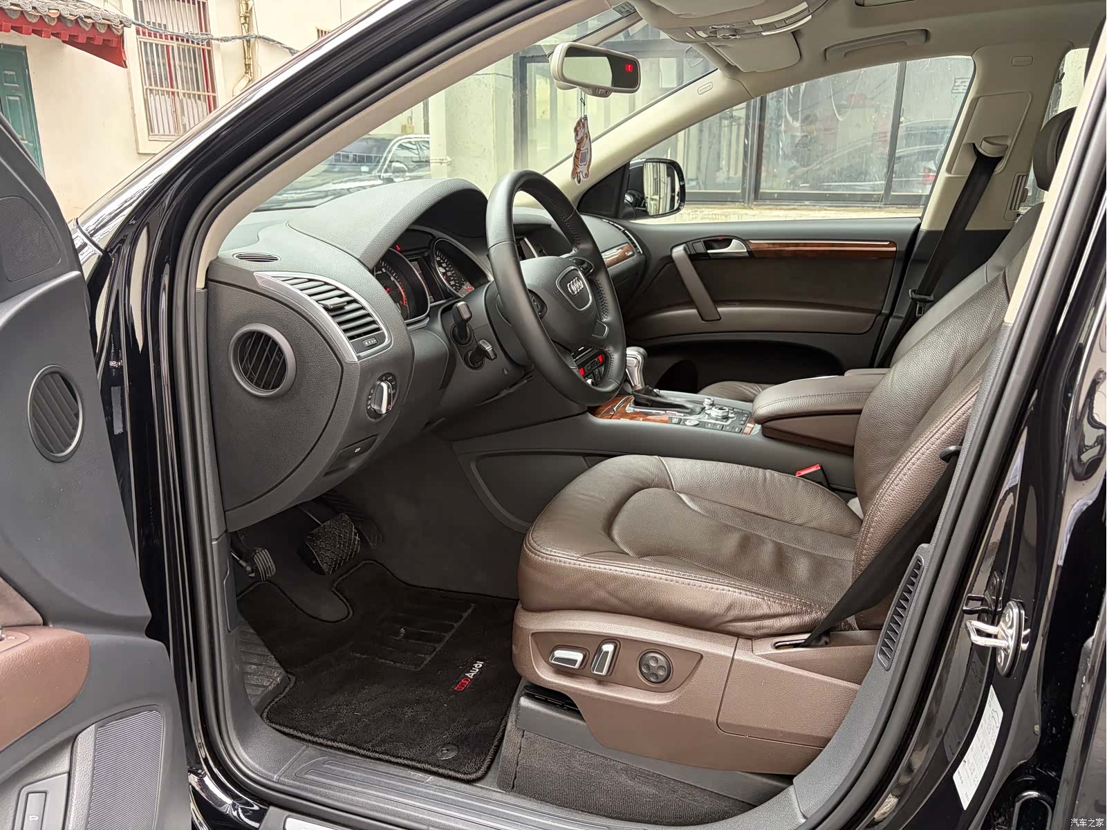 Audi Q7, 2014 10