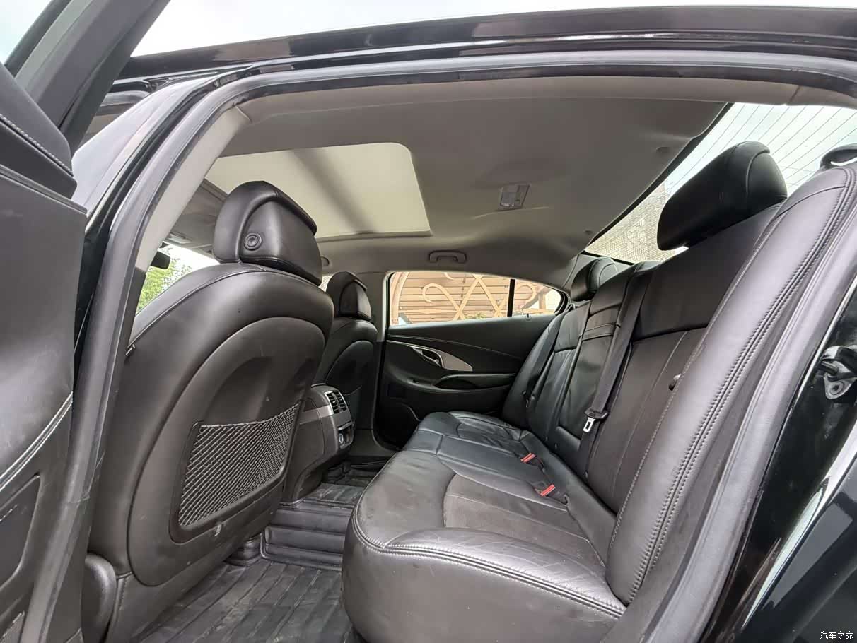 Buick LaCrosse, 2011 9