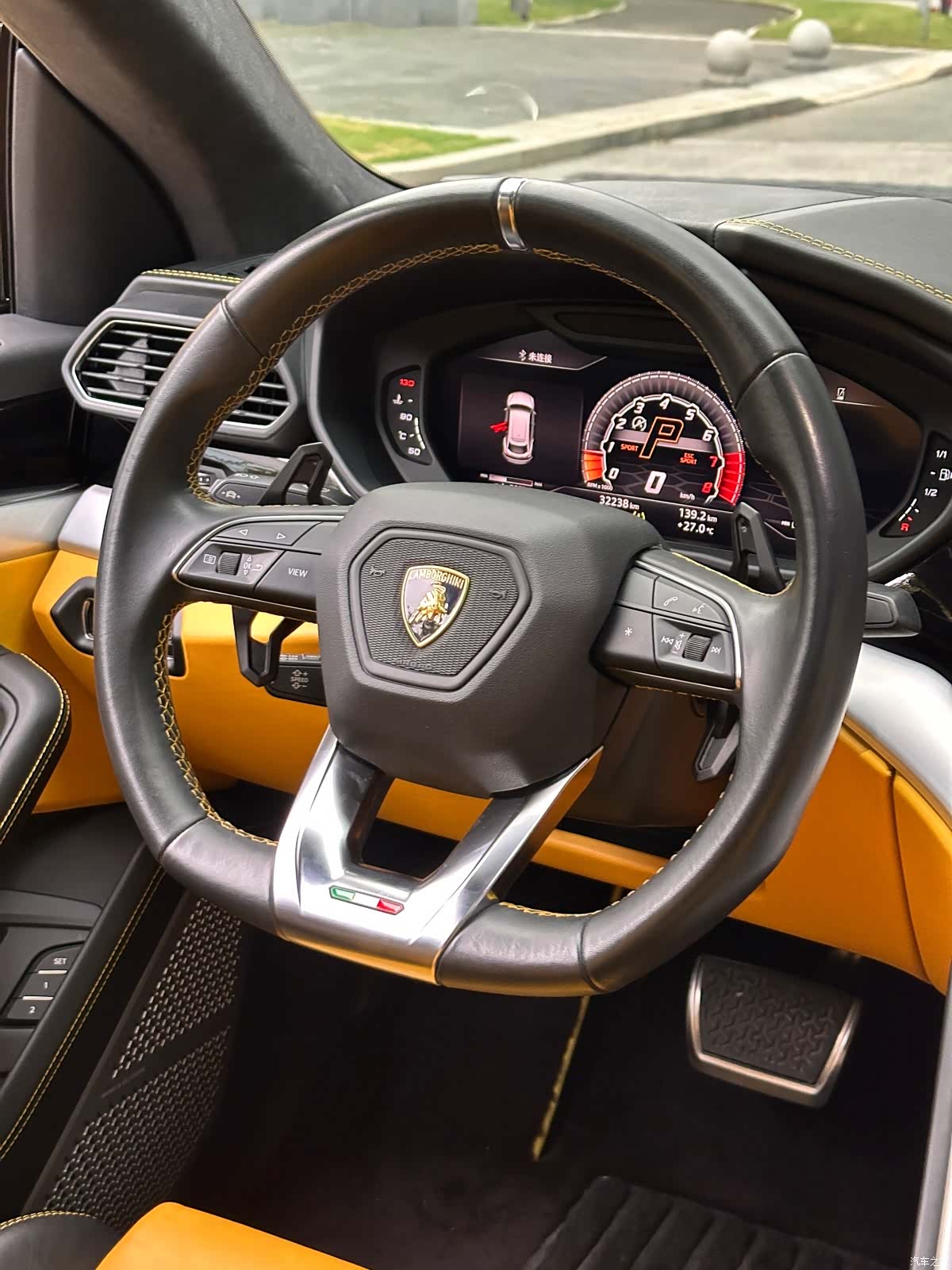 Lamborghini Urus, 2019 19