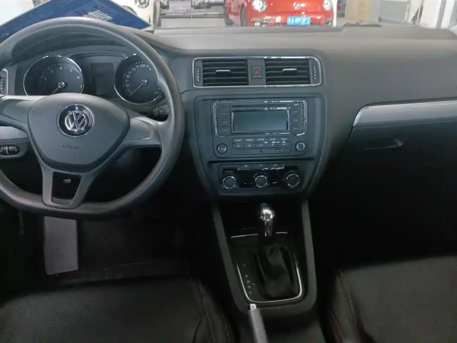 Volkswagen Sagitar
