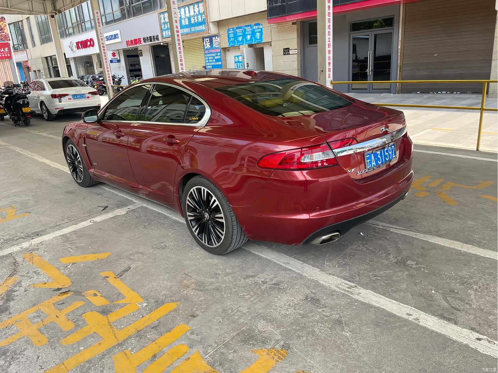 Jaguar XF, 2011 все фото