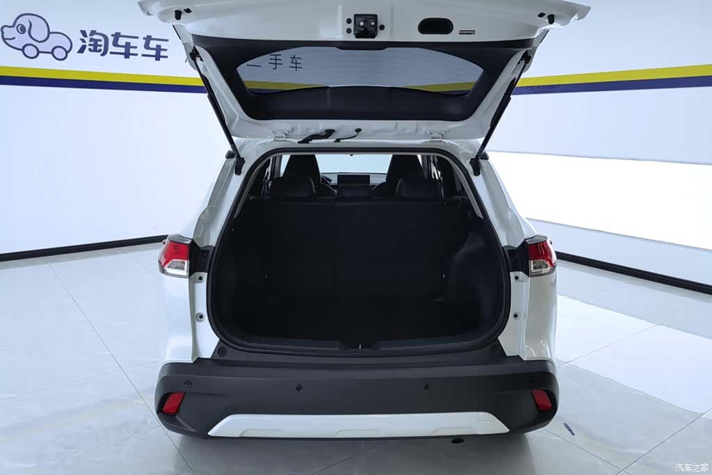 Toyota Corolla, 2023 4