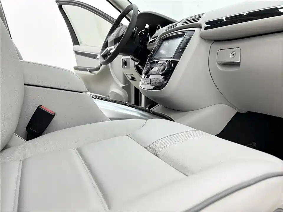 Mercedes-Benz R-class