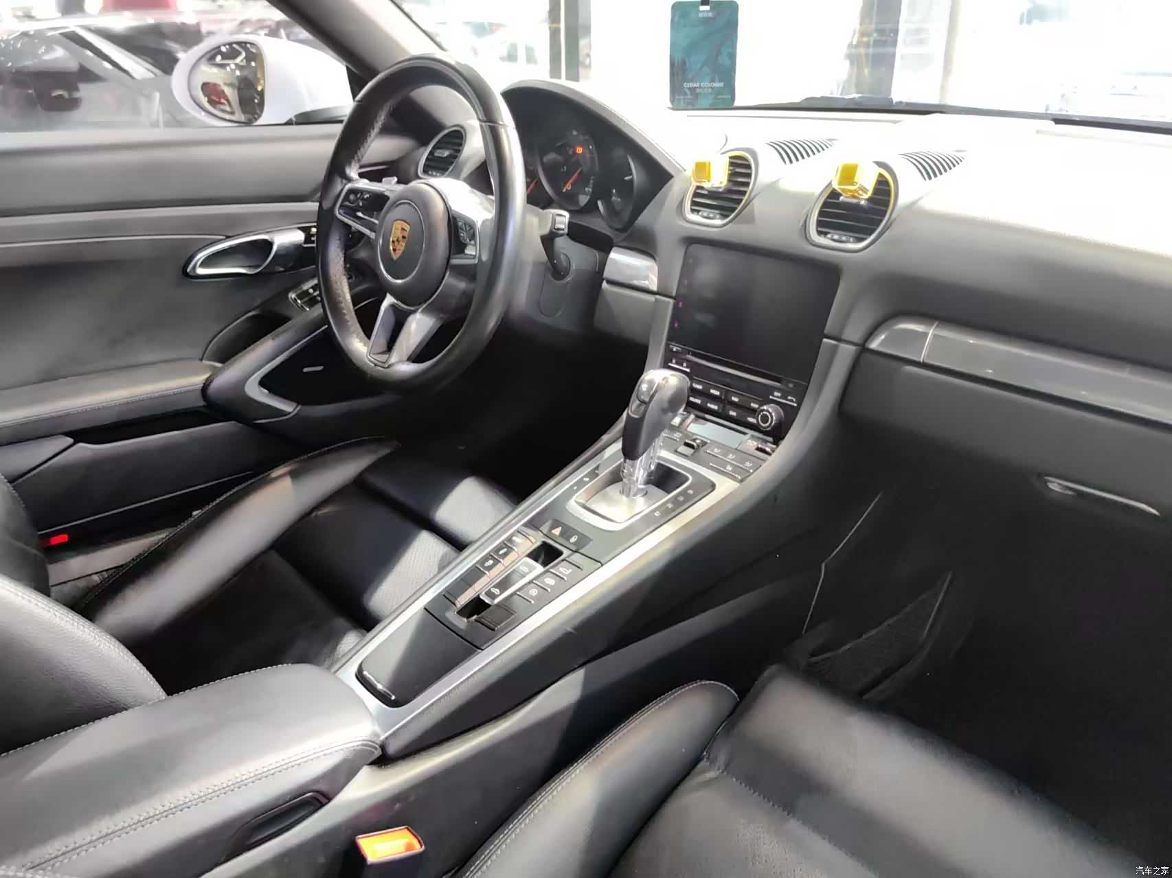 Porsche Boxster, 2018 8