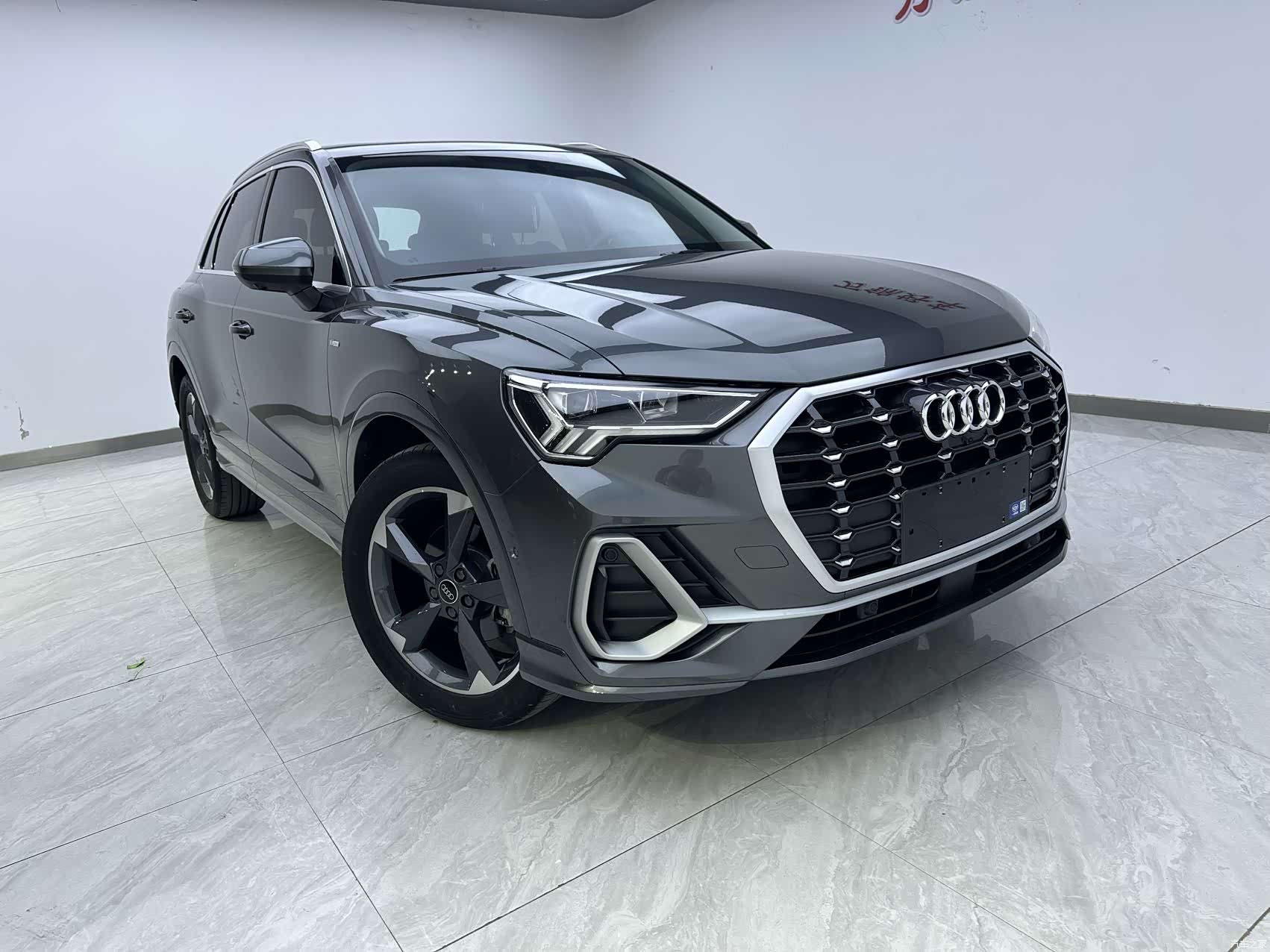 Audi Q3, 2023 3