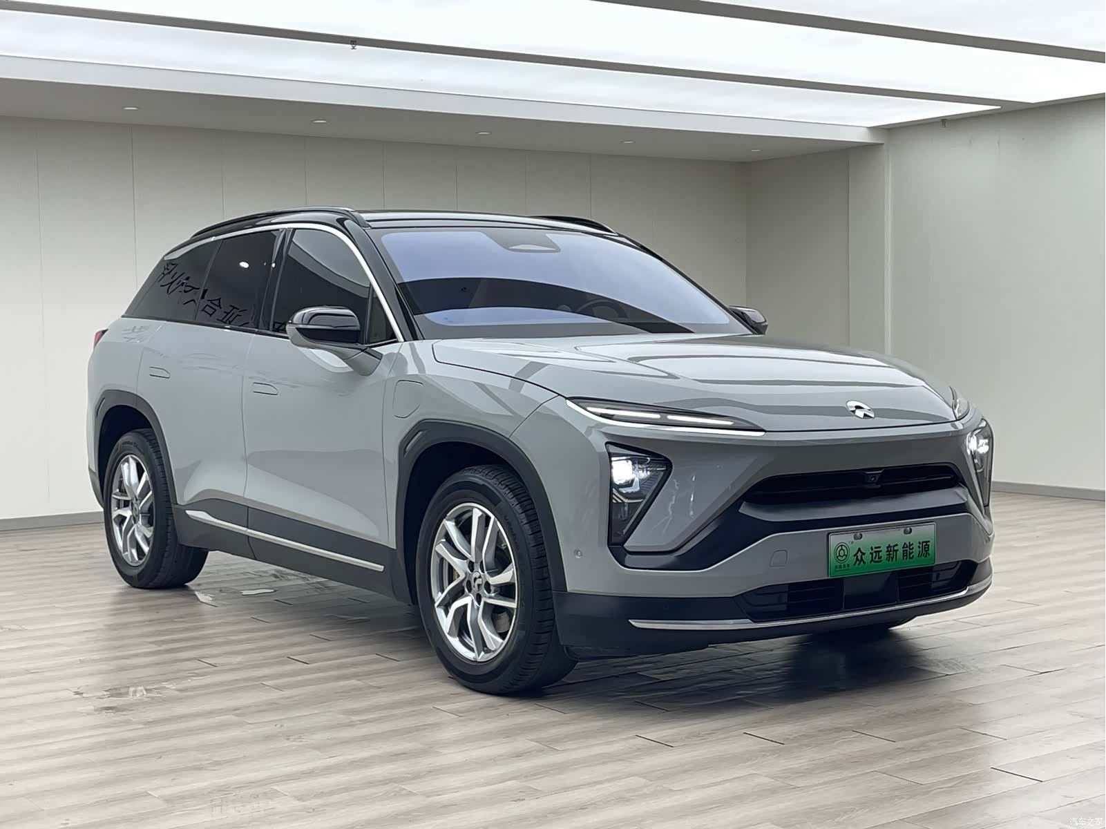 NIO ES6, 2021 4