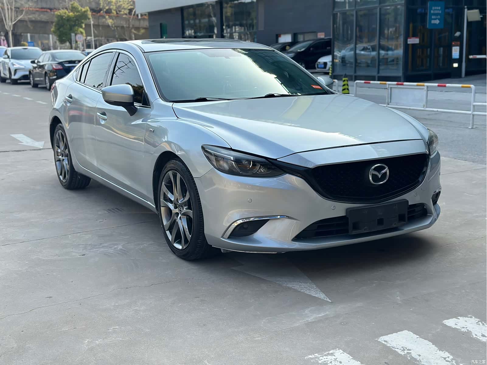Mazda Atenza, 2019 3
