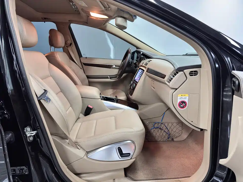 Mercedes-Benz R-class