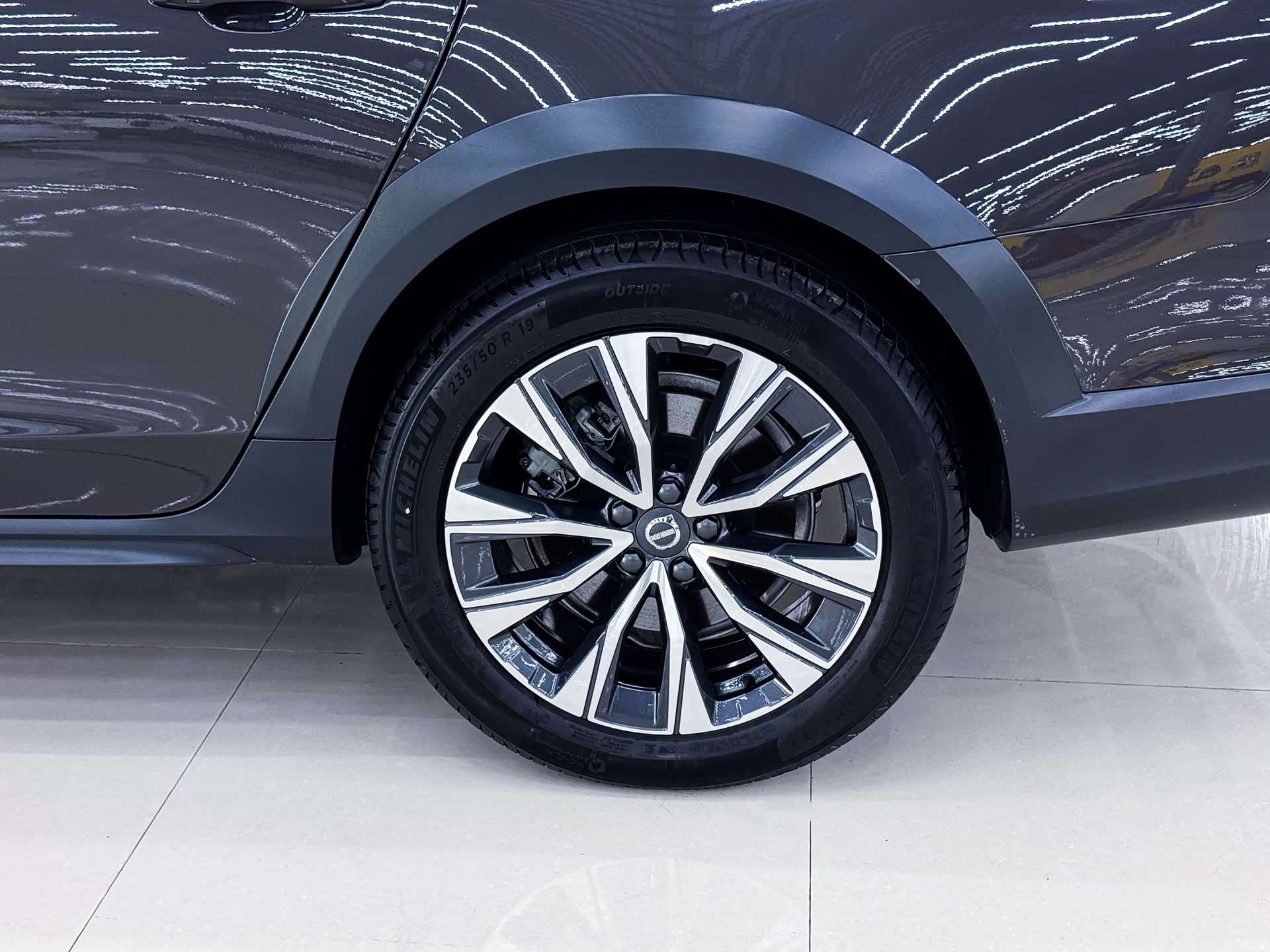 Volvo V90, 2025 21