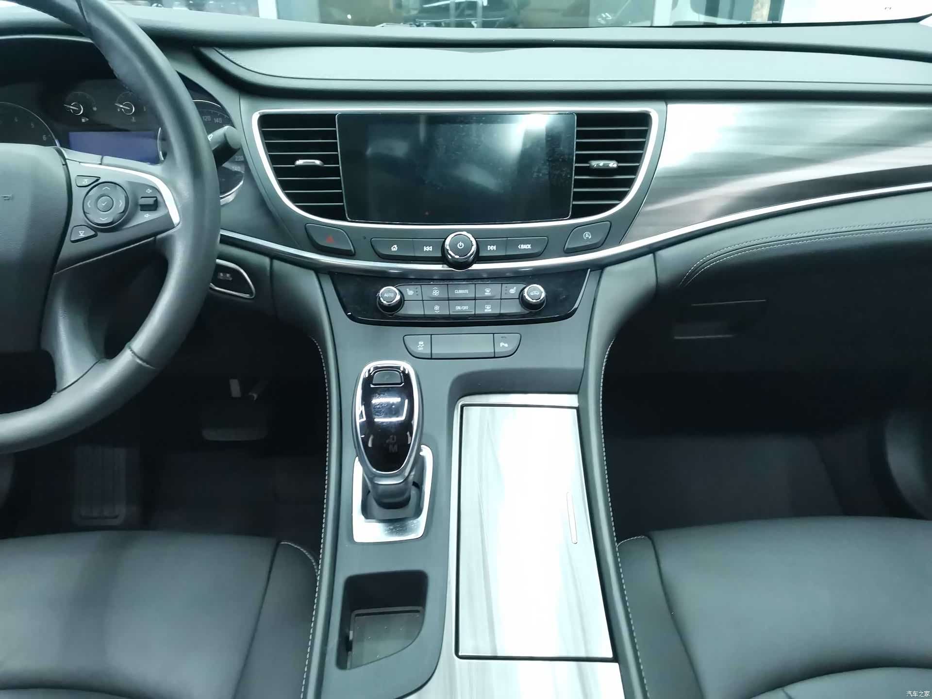 Buick LaCrosse, 2022 10