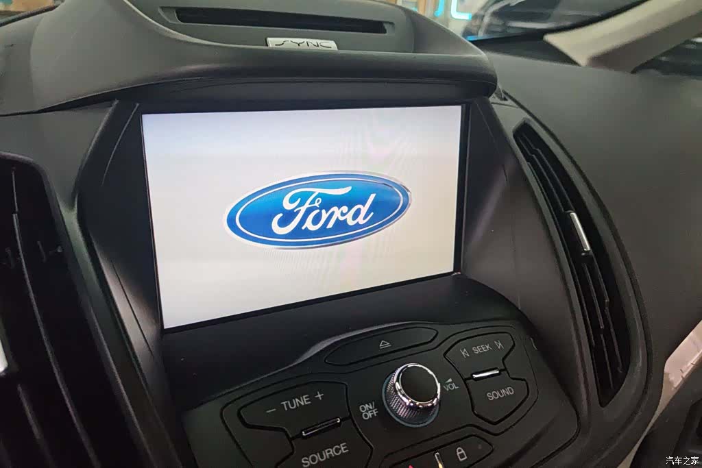 Ford C-MAX, 2017 13