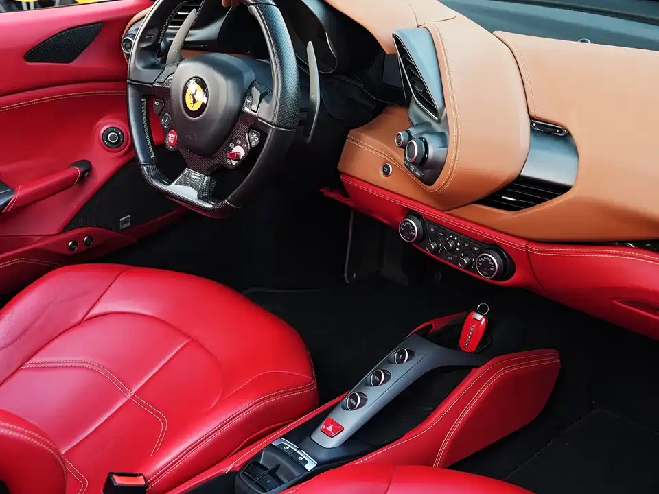 Ferrari 488