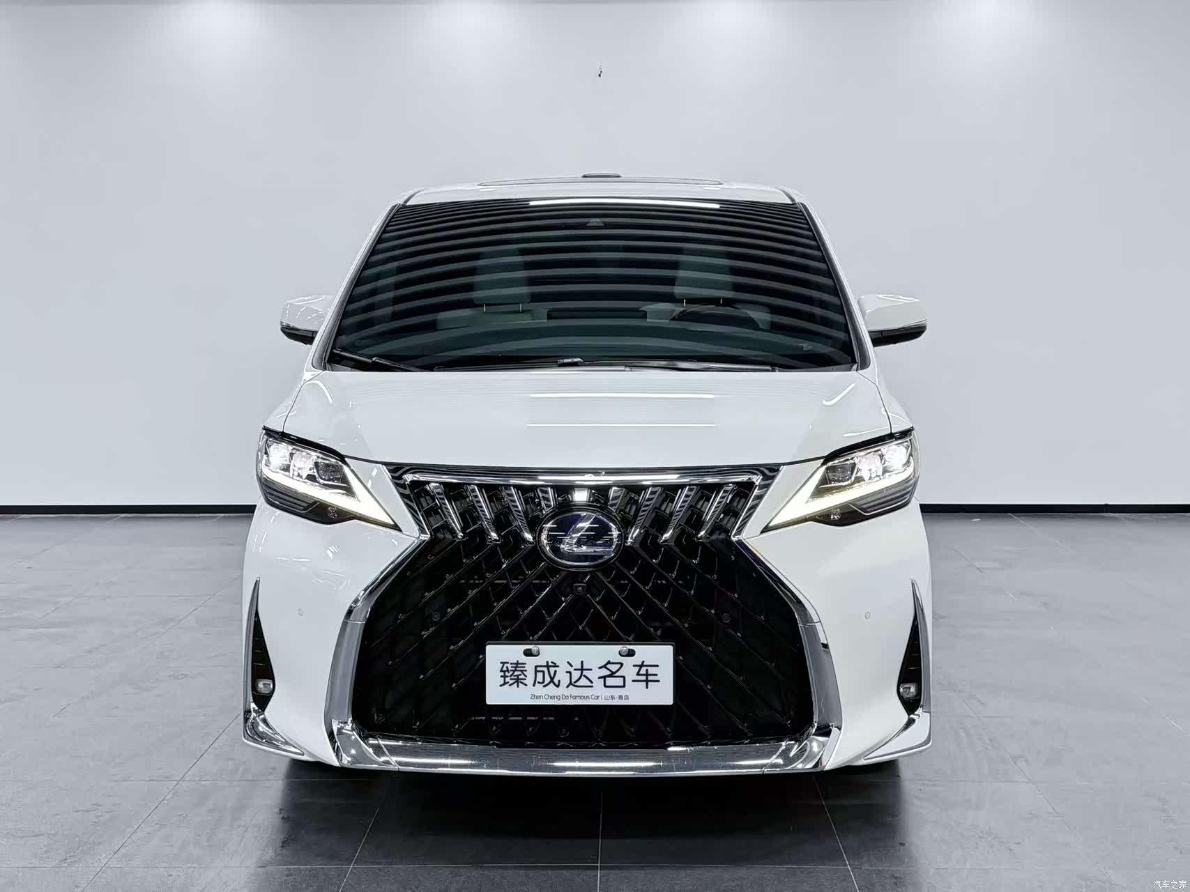 Lexus LM, 2021 2