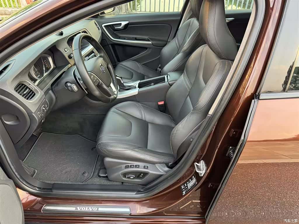 Volvo V60, 2018 8