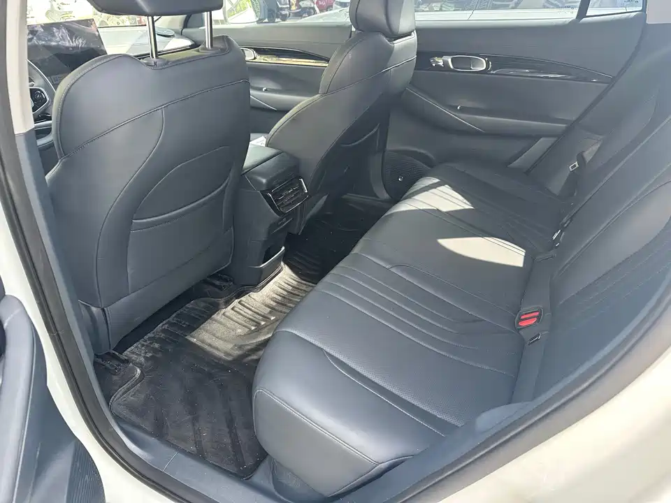 Geely Galaxy Galaxy E5