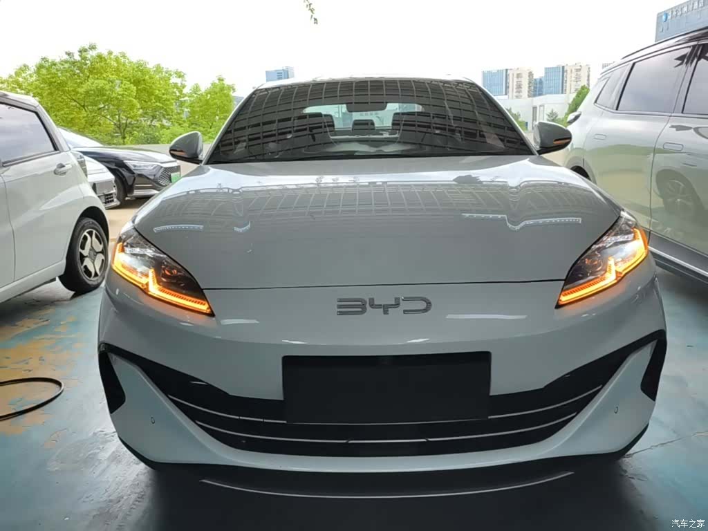 BYD Seal, 2024 3