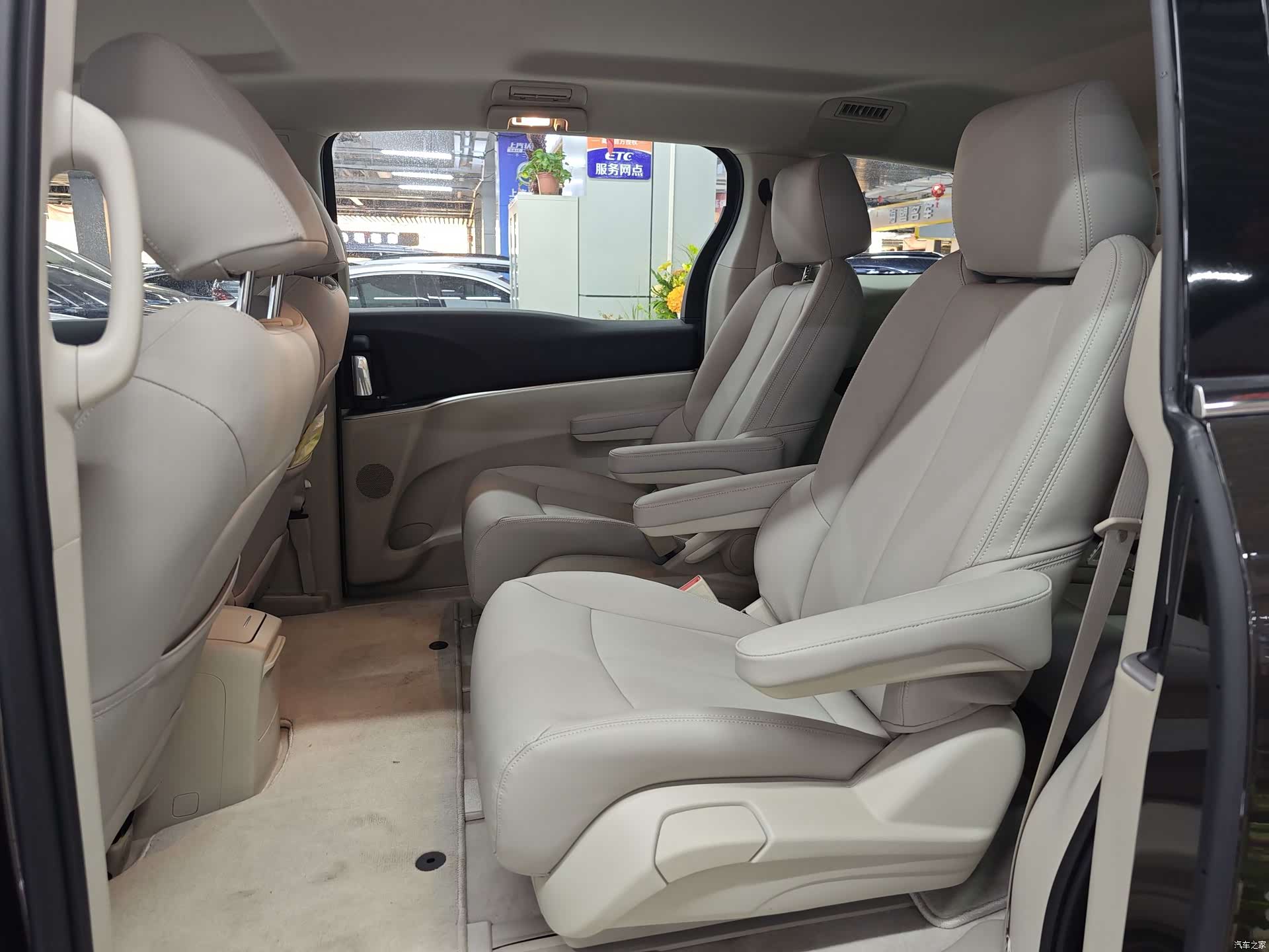 Buick GL8, 2022 6