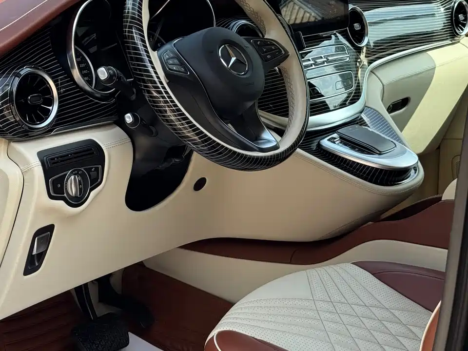 Mercedes-Benz V-class Mercedes-Benz V-class