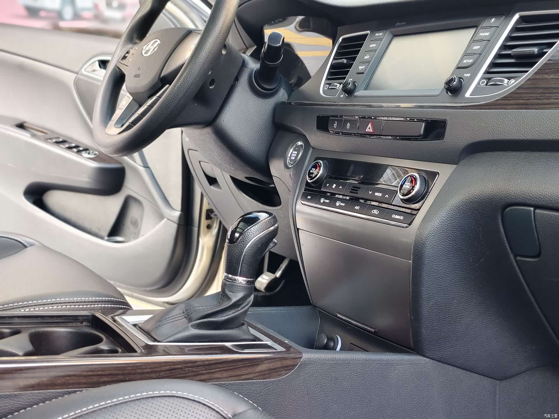 Hyundai GLS, 2017 15
