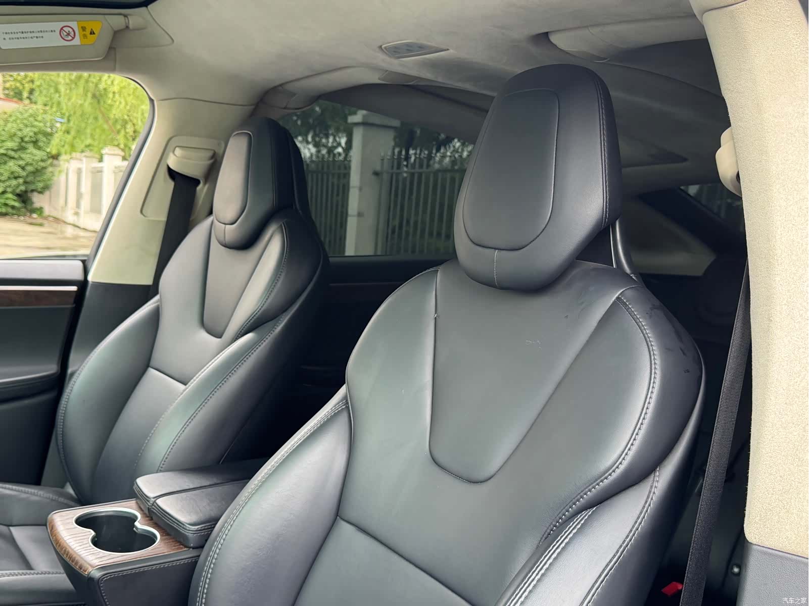Tesla Model X, 2019 7