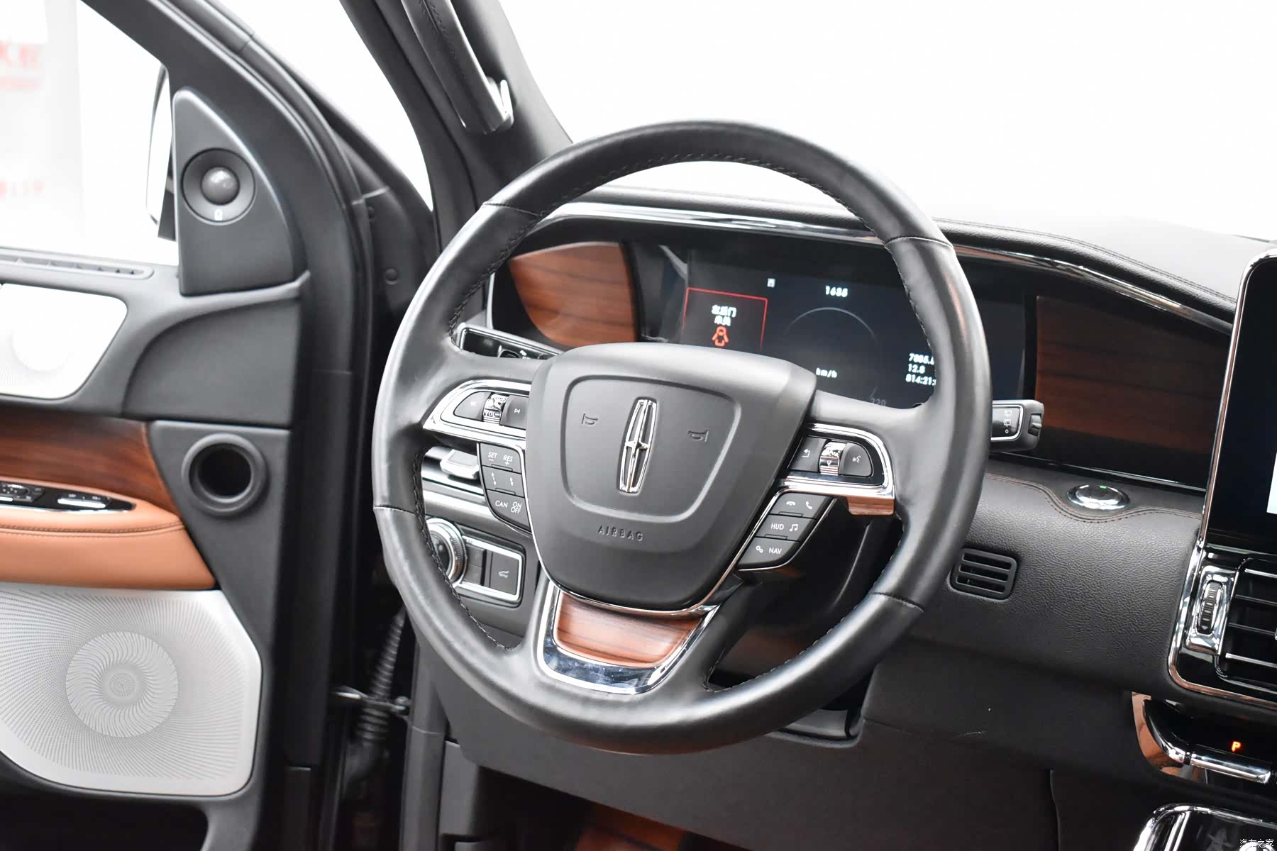 Lincoln Navigator, 2020 9